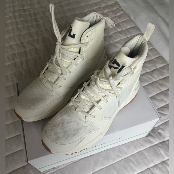 Women's TechLoom Defender
Ivory / Fatigue / Gum size 9 - Picture 2 of 6